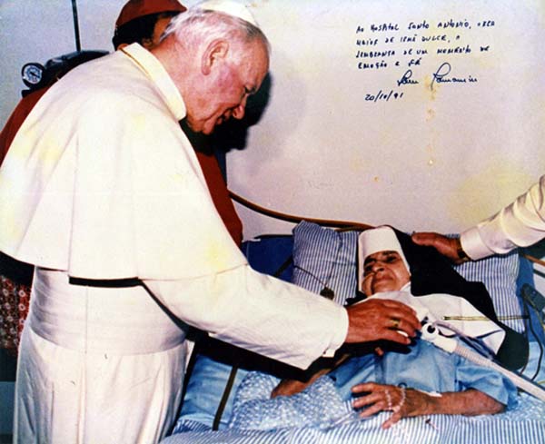 Sr. Dulce får besøk av pave Johannes Paul II
